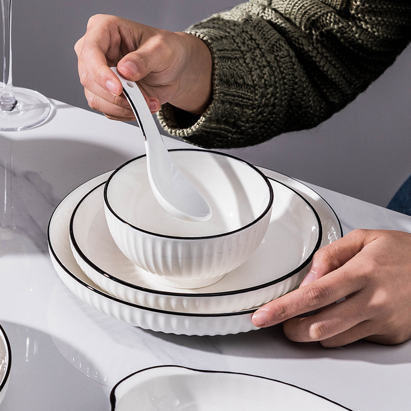 Nordic Style Trendy Bowl and Plate Set for Home Use, Microwave-Safe Dinner Bowls, Underglaze Colored Ceramic Tableware, Simple Dishes