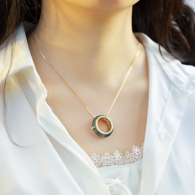 Nuevo anillo de ágata de hierba de agua natural de lujo ligero transfronterizo europeo y americano S925 anillo de dedo de piedra de musgo verde chapado en oro plateado dos