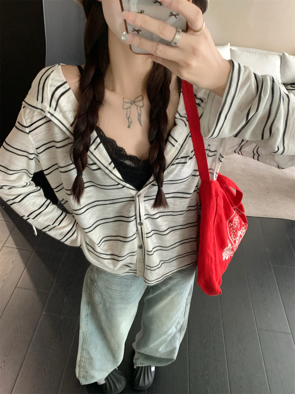 独特漂亮轻薄连帽防晒开衫2025秋季甜酷辣妹条纹长袖外套短上衣女|undefined