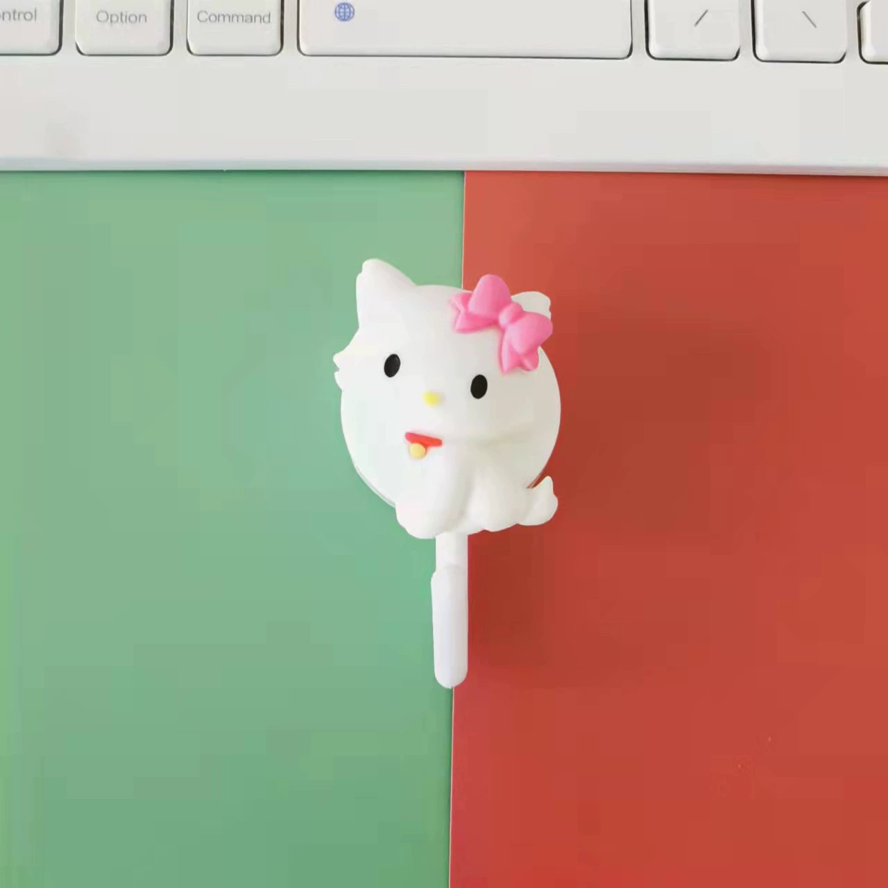Декоративная крючок для комнаты стик Sanrio Kolomi - крючок без клея для стены и многофункциональная вешалка, цвета