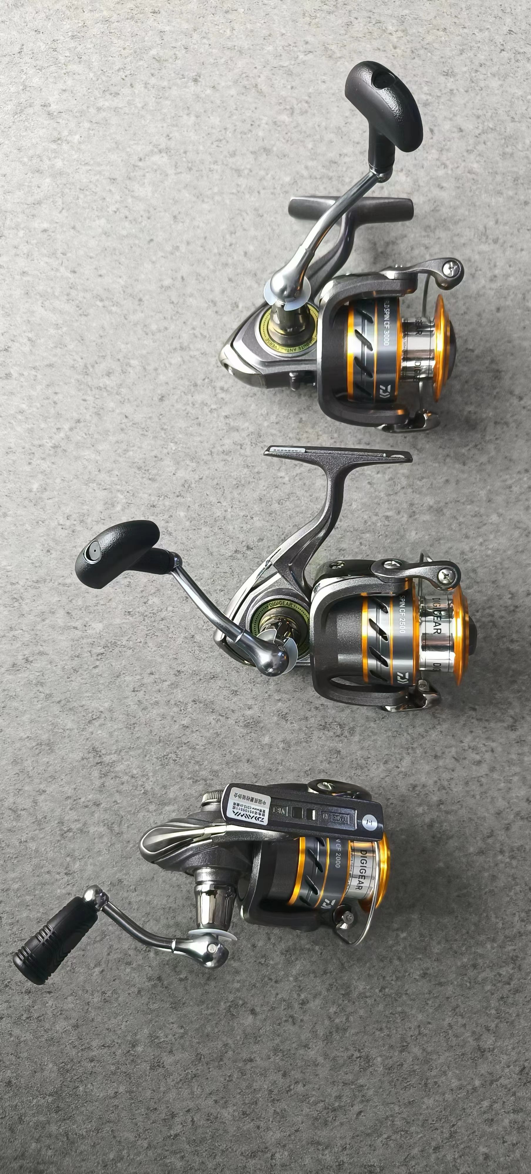 2023 Daiwa World Spin CF Spinning Fishing Reel 3/1BB 5.3:1