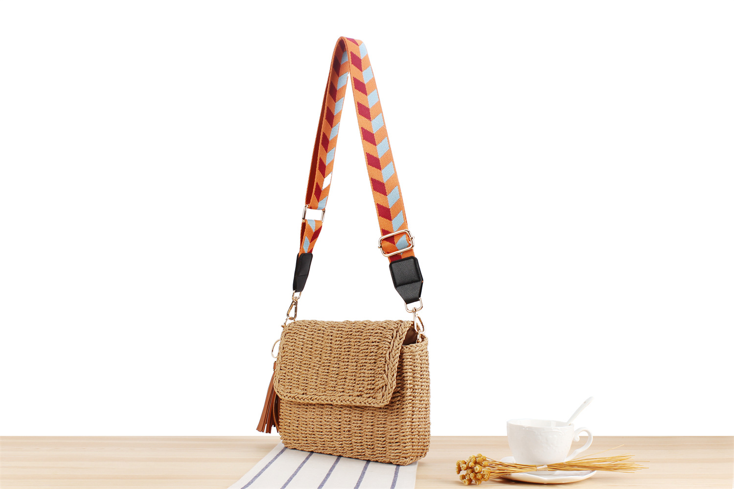 Women's Small Paper String Solid Color Vacation Weave Bucket Magnetic Buckle Straw Bag display picture 7