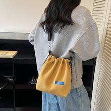 ������2022�¿�Ůʿ�μ�б���ins�������K����ŮˮͰ����HС��