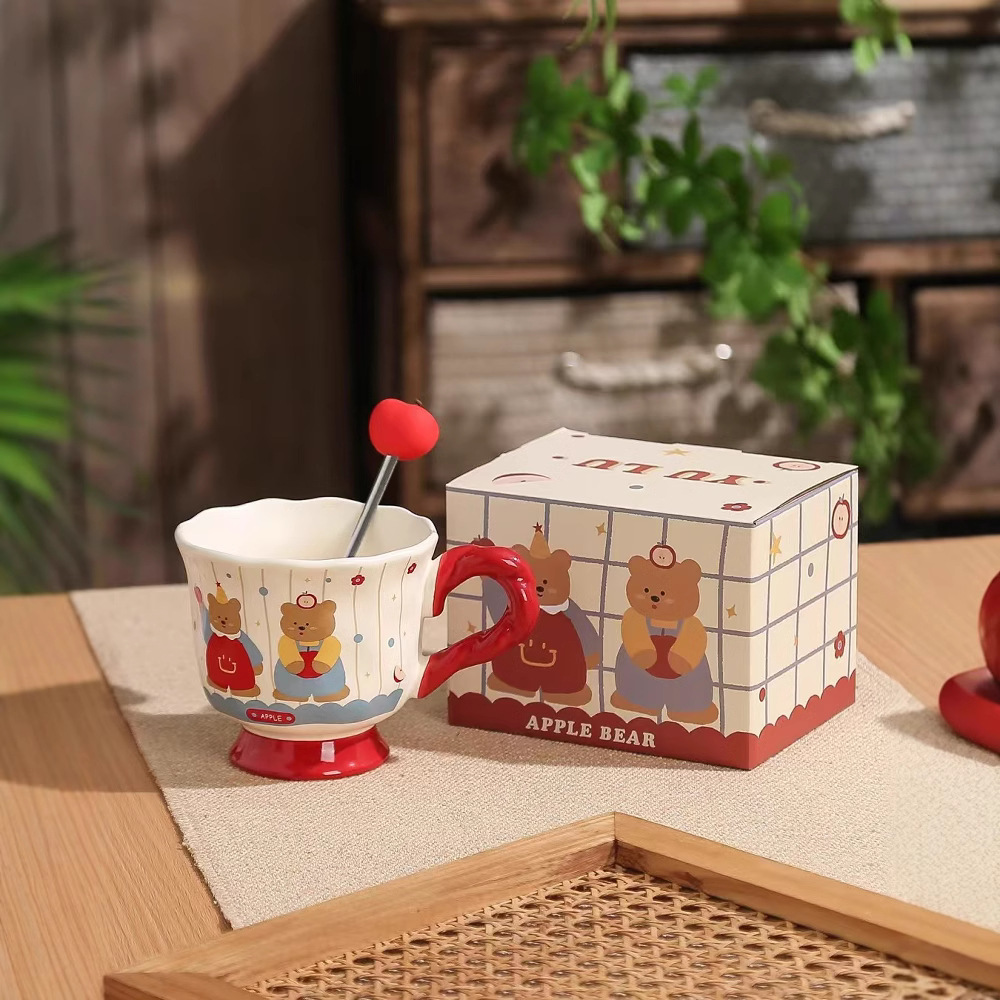 Taza de oso de cerámica de personalidad creativa, taza de regalo de mano, taza de café de manzana linda y linda, taza de alto valor
