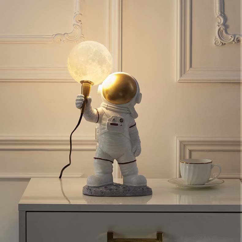 Astronaut Lamp Image 4