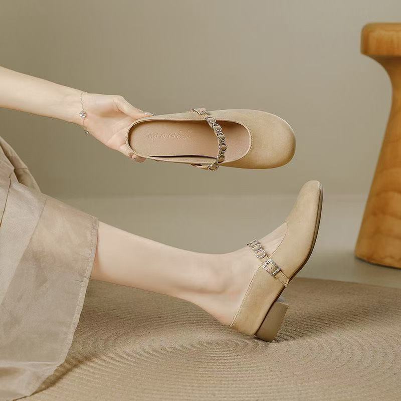 Zapatos de mujer de altura interior 2026 nuevos zapatos de verano de estilo exterior versátil Mary Jane