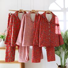 �����p�Ӽ����ỨŮ˯�´����¿�͹�ɫ���Ҿӷ�ȫ���L�����b����