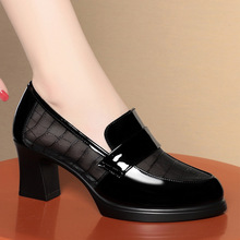 网纱时尚高跟鞋女2024夏季镂空真软皮单鞋中跟软皮软底粗跟乐福鞋