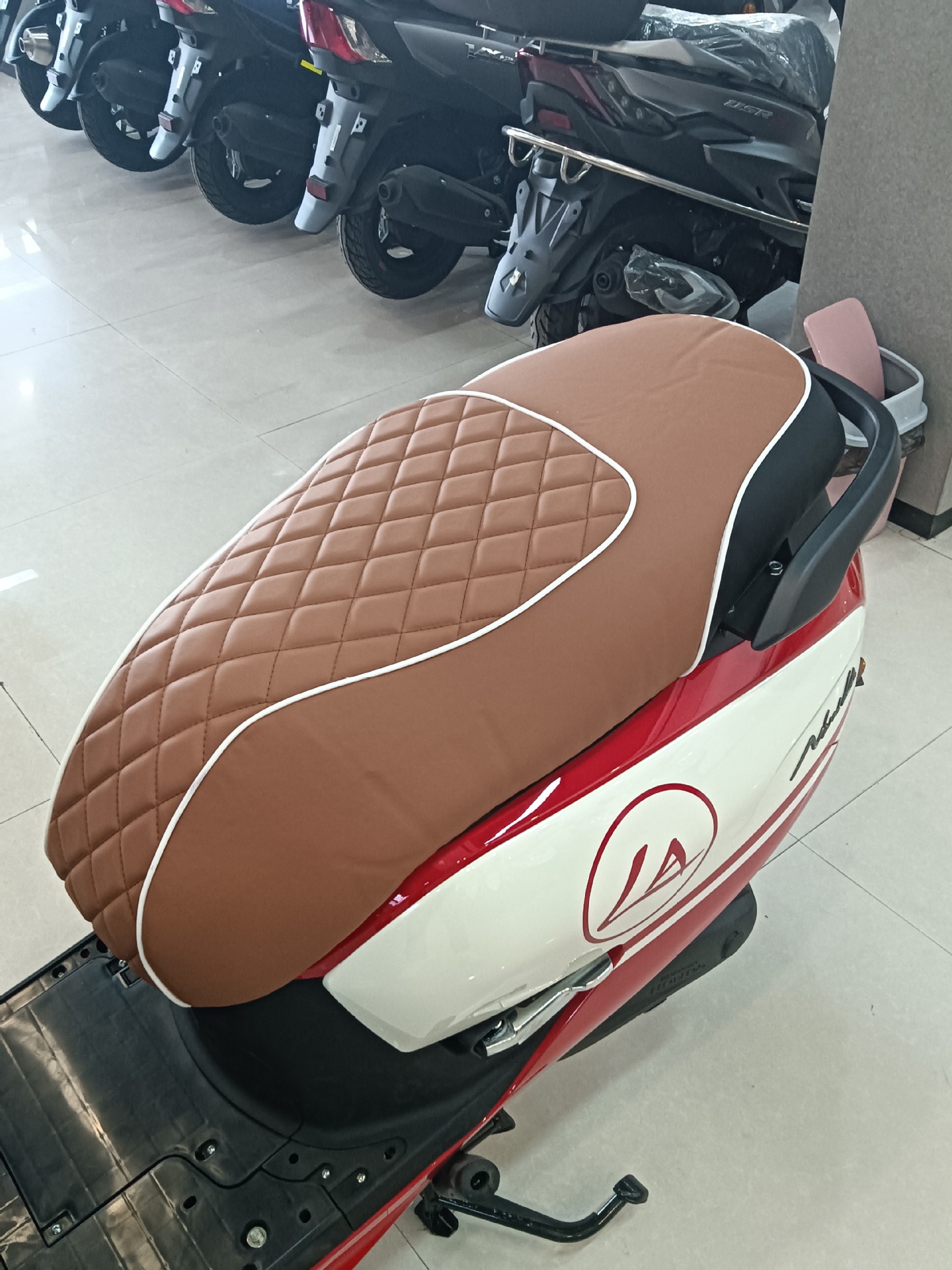 Honda ns125la seat cover special motorcycle cushion cover sunscreen waterproof tail box windshield foot pad modification accessories