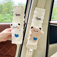 自動車シートベルトの肩掛けカバーが可愛いです。車で暖かくしてください。