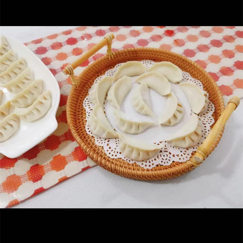 Cesta tejida vietnamita para alimentos