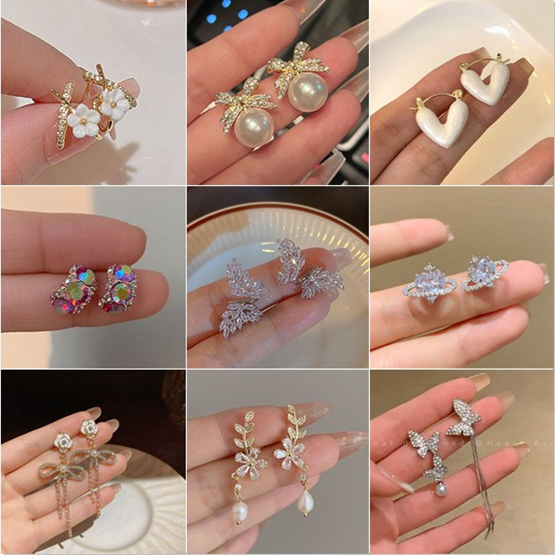 10g Weight 1 Pair Lady Flower Bow Knot Inlay Alloy Artificial Diamond Earrings