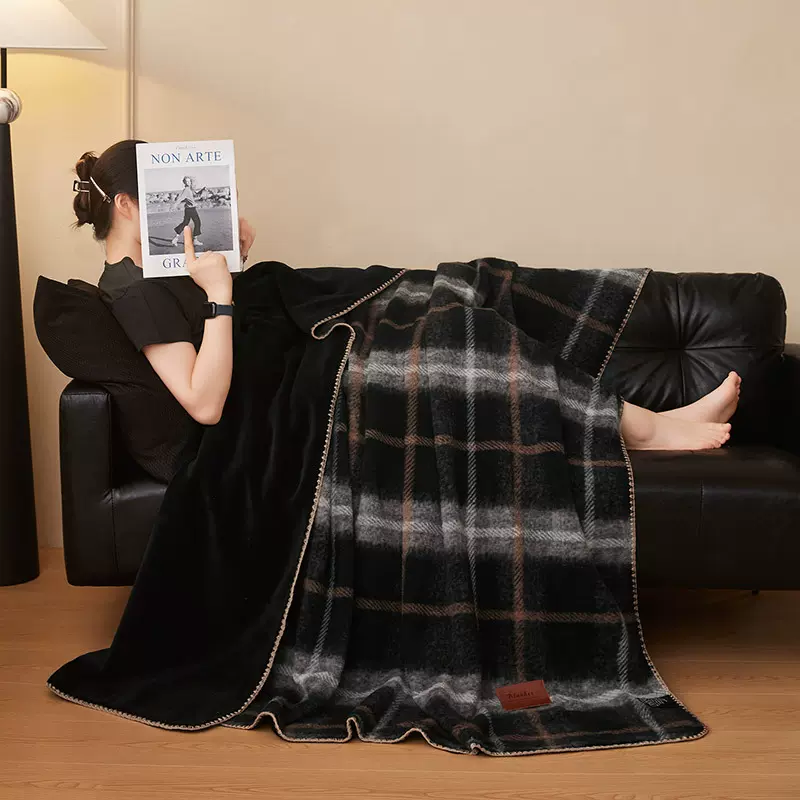 轻奢多功能仿羊绒毛毯家用办公室空调毯寝室复古双层保暖四季盖毯