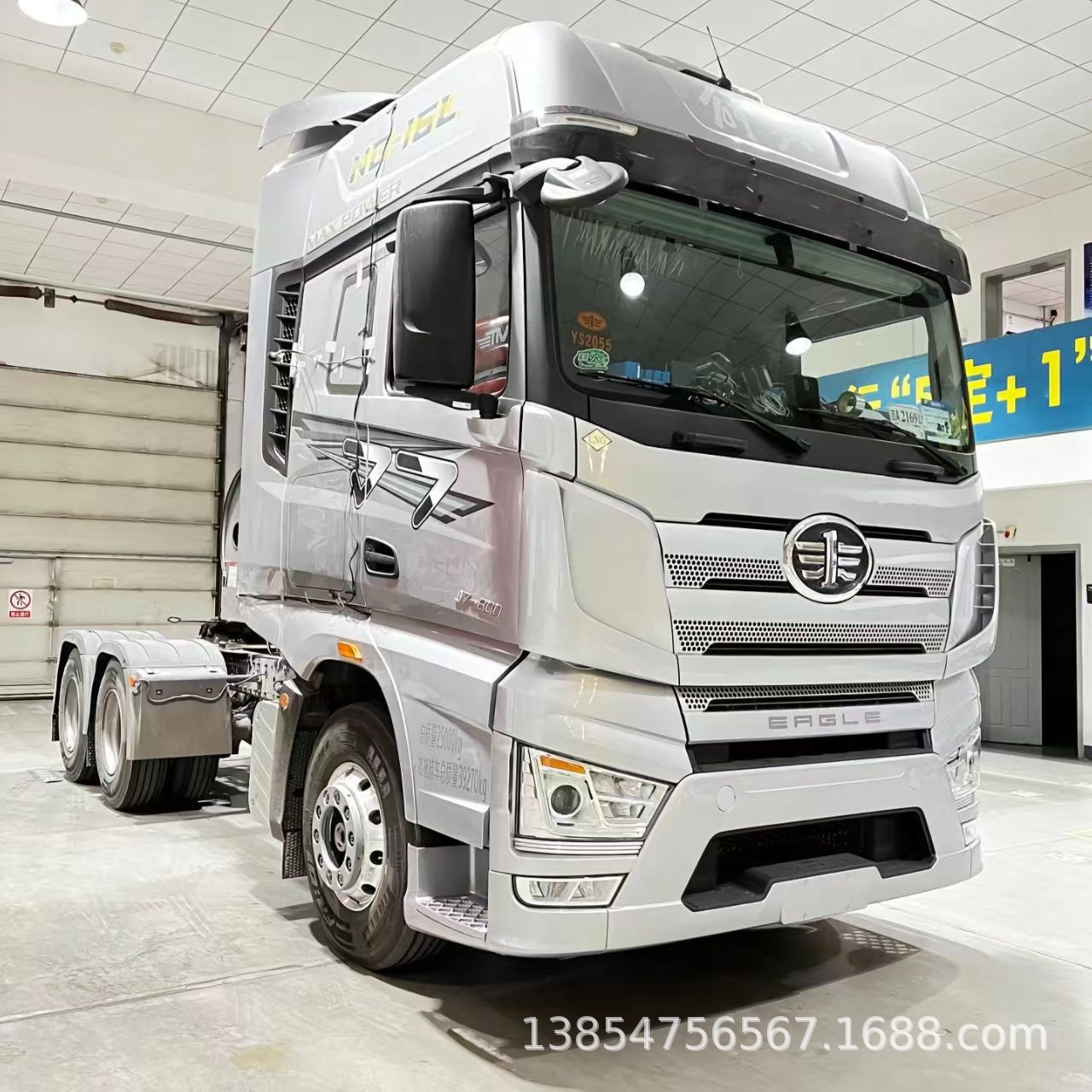 Manufacturer Exports China's Faw Jfaw Jiefang J7 Tractor Truck, Semi-Trailer Head, Trailer, Heavy-Duty Truck, Truck Head, and Lorry to China
