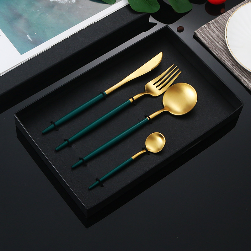 304-traje de oro verde oscuro caja de regalo