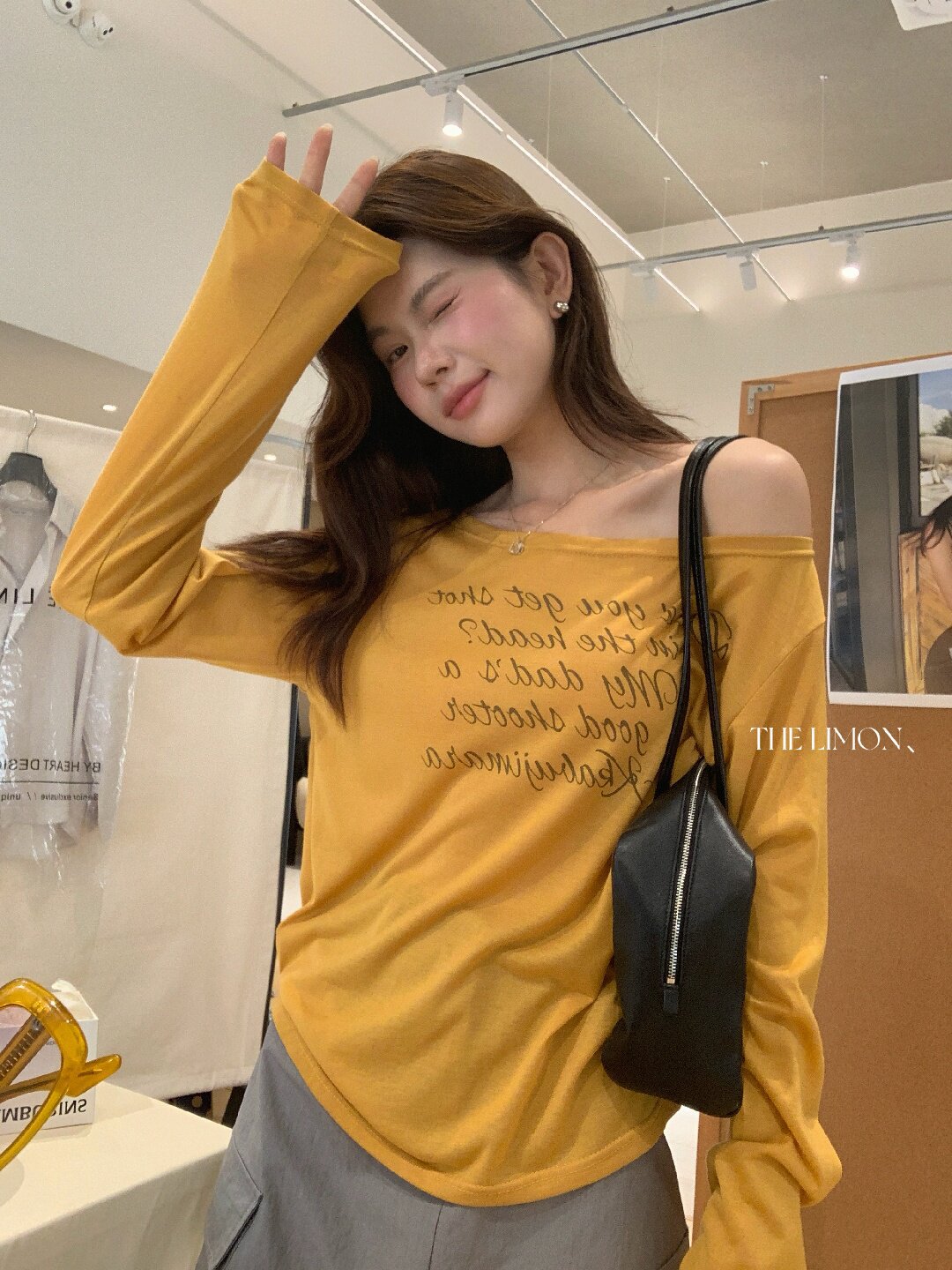 Áo thun nữ tay dài cổ tròn in chữ, phong cách Hàn Quốc, chất liệu cotton thoáng mát — màu đen, màu trắng, màu xám, màu vàng chi tiết 38