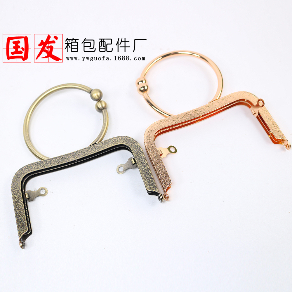 Nuevo producto: agujero de tornillo de 12.5cm cintura cóncava en relieve pulsera en forma de O oro brazalete creativo bolso de mano