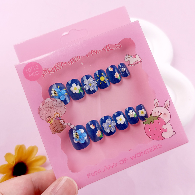 Purple Cartoon Flower Children's Nail Stickers with a High-End Feel, Directly Supplied from the Physical Store, 12-Piece Set of Nail Tips