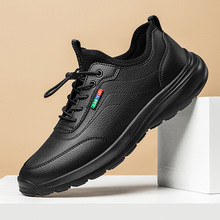 卡帝乐鳄鱼男鞋2025新款牛皮运动爸爸鞋子秋冬季软底男士休闲鞋男