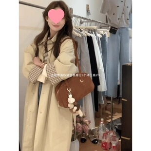 ��ɫ�L������Ů���LС����6�´��＾�޿��������б�����ɫ�е���