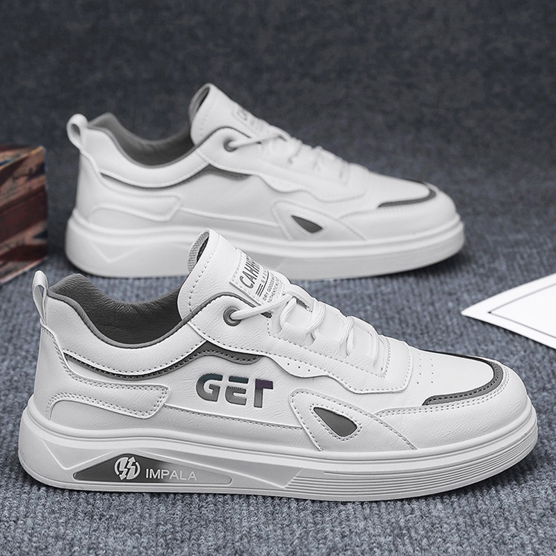 Zapatos de skate para hombres primavera 2025 nuevos zapatos de cuero para hombres zapatos blancos para estudiantes jóvenes zapatos de moda casuales para hombres