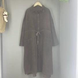 女式衬衫;休闲裤;女式马甲