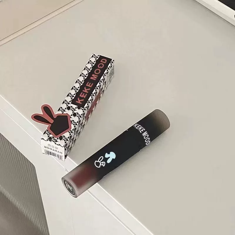 Блеск для губ (KeKeMood) Reverse Macaron Lip Mud, матовый бархатный финиш, отбеливающий, 6 оттенков