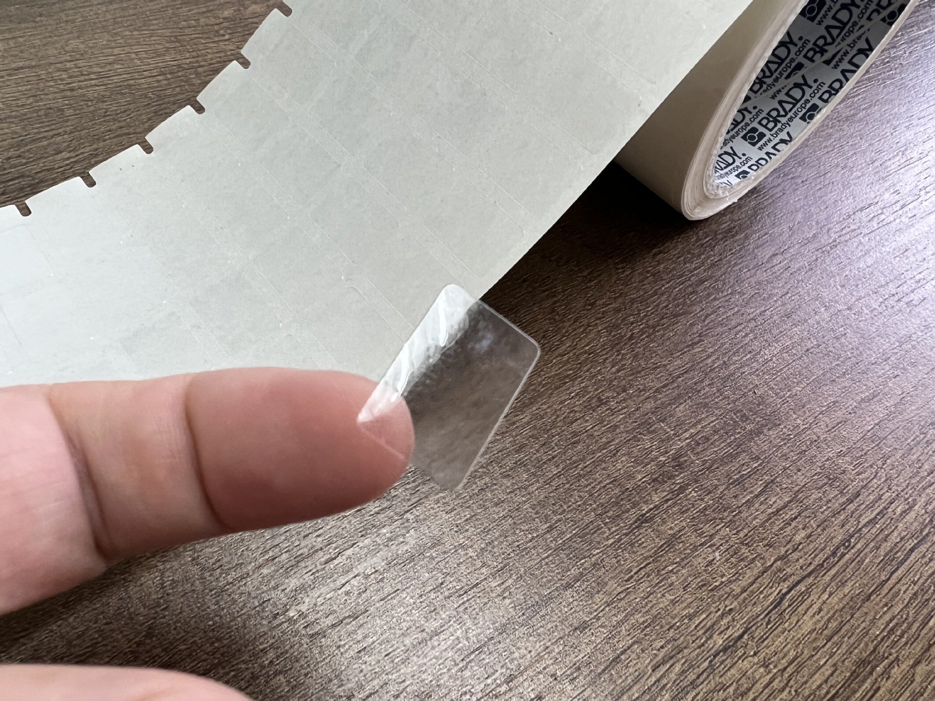 3M电器微小铭版条码电机定格銘板葉品QR铭版製品表示标签塑料、塑