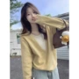别致v领宽松黄色针织衫