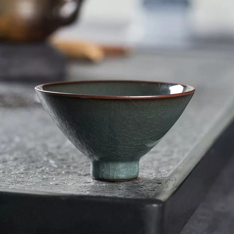 空山新雨 创意龙泉青瓷手工铁胎斗笠杯 陶瓷功夫茶具品茗杯主人杯