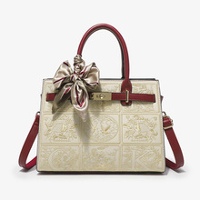 2022新款妈妈包绣花女包时尚手提女包大容量单肩斜挎包婚礼手提女