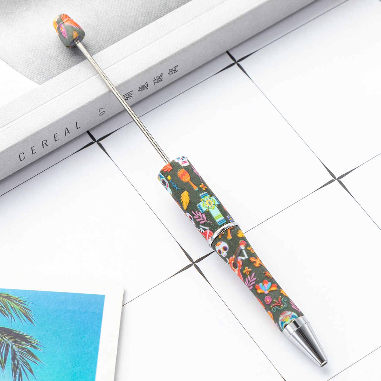 Pluma de cuentas de plástico bricolaje creativo hecho a mano estampado de leopardo pluma floral de cuentas de vaca impresión al por mayor nueva pluma de cuentas de plástico