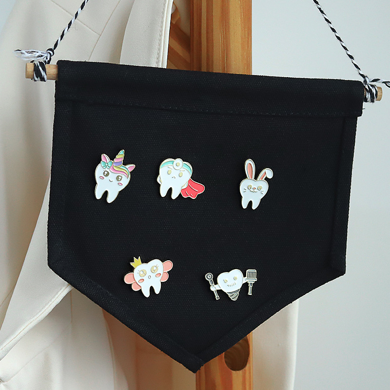 Simple Style Style Simple Style Pin Animal Alloy Plating Unisex Brooches