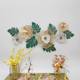 壁挂、壁饰;挂钟、壁钟;浴室镜