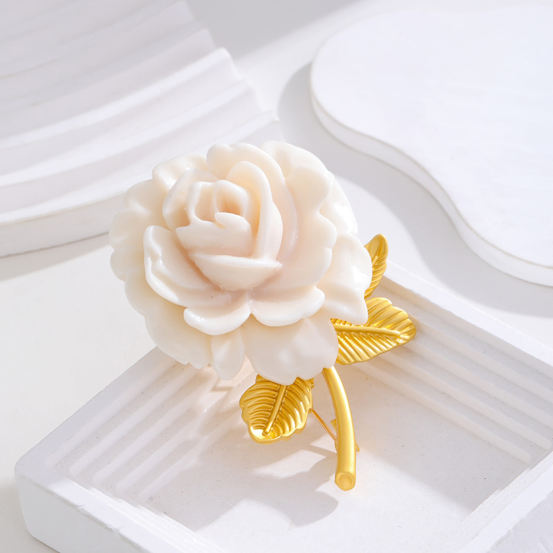 IG Style Elegant Flower Alloy Plating Women's Brooches display picture 4
