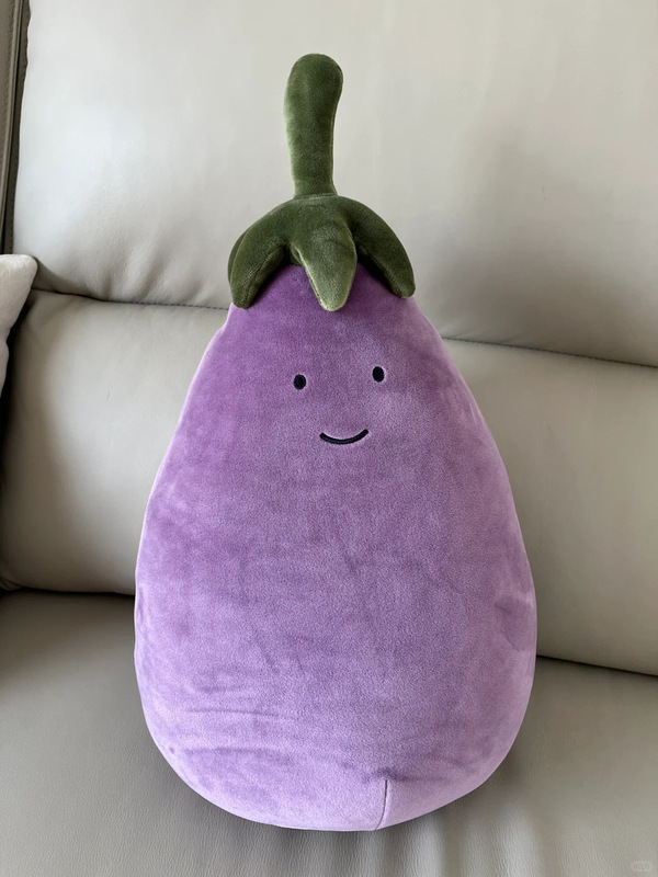 小さくて楽しい桃、桃のような柔らかいぬいぐるみ、人形、かわいい誕生日プレゼント|undefined