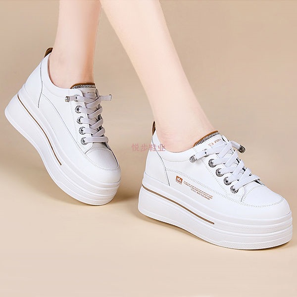 工厂直销小白鞋女2025秋季新款松糕厚底透气休闲运动内女鞋