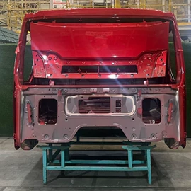 牵引车;车壳;摩托车通用件