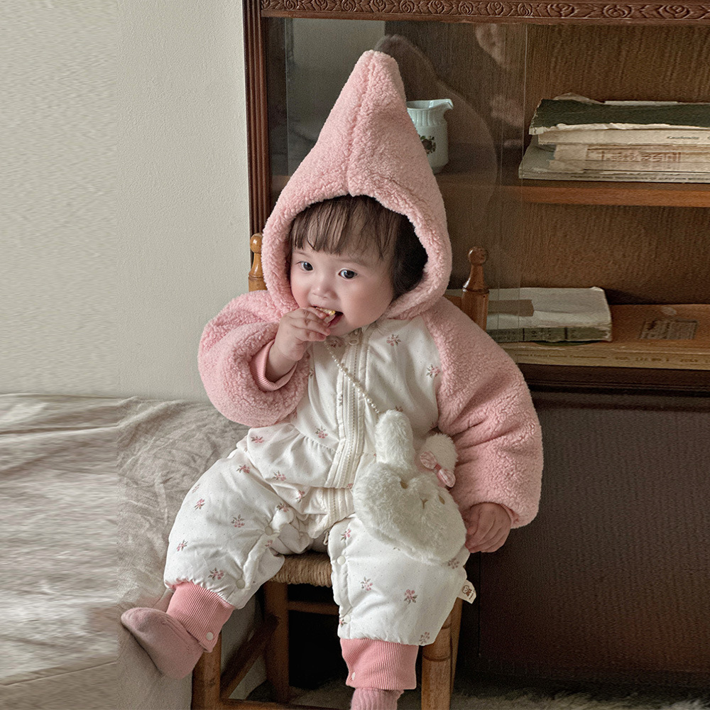 Ropa de bebé Ropa de invierno más terciopelo acolchado 1 mono estilo occidental lindo mamelucos de bebé grueso y cálido traje de salida 2