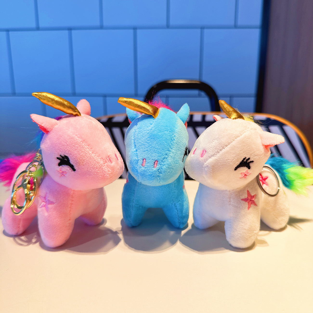 봉제 유니콘 인형 키 체인 도매 귀여운 포니 4 인치 봉제 인형 펜던트 학생 가방 펜던트