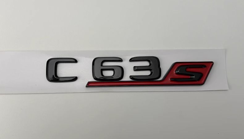 Mercedes-Benz C63S modified with black "Black Warrior" emblems, C260L and C300L modified with V8 BITURO side emblems, and AMG dark night rear emblems