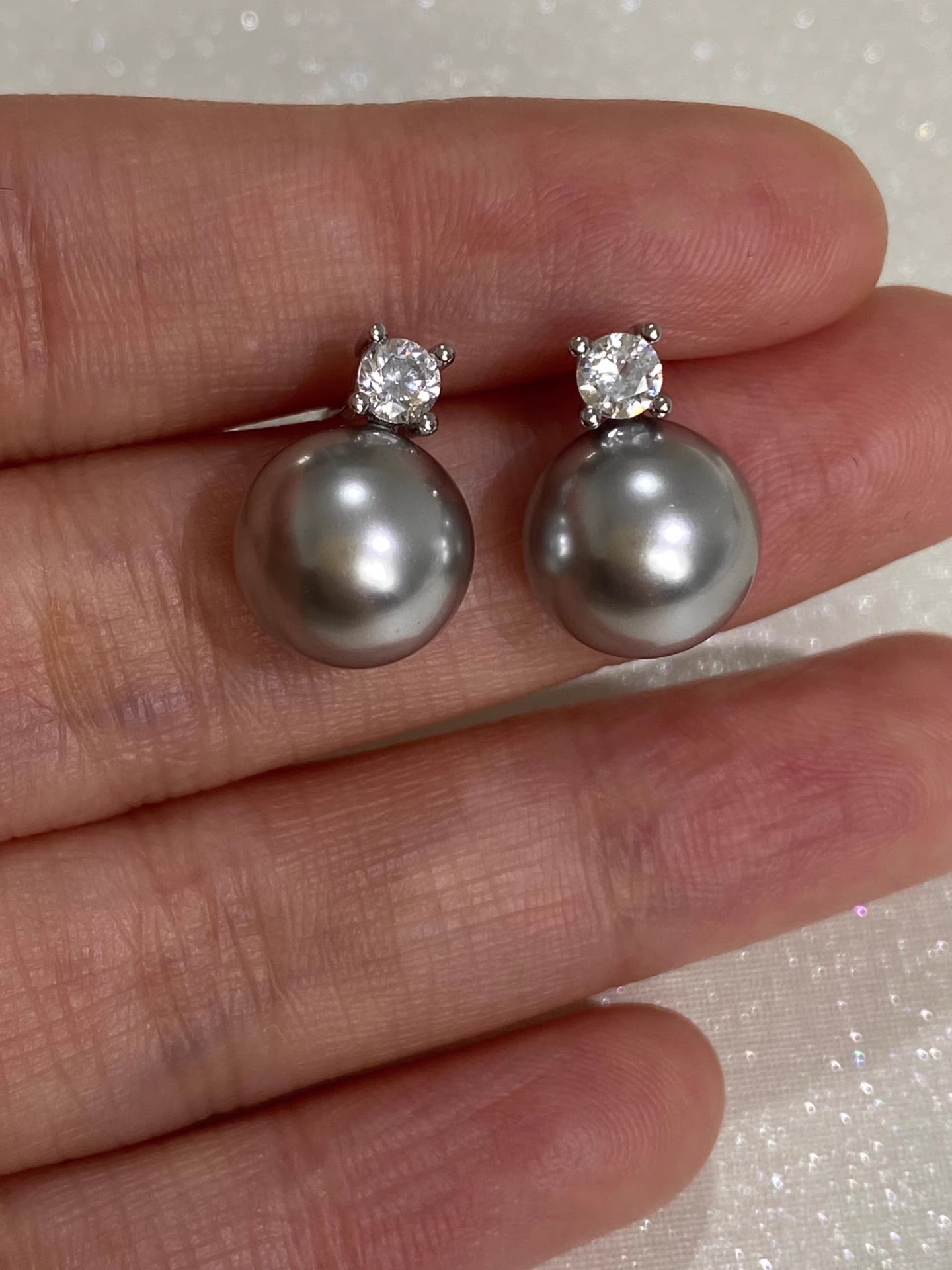 6g Weight 925 Sterling Silver Ear Needle Material Pearl Inlay Material Ear Studs Classification 1 Pair Quantity Holiday, Daily Occasion 925 Sterling Silver Material Geometric Pattern All Seasons Season Women's Gender Polished Finish Elegant, Simple Style Style 1 Pair 925 Sterling Silver Geometric Pearl Ear Studs 13