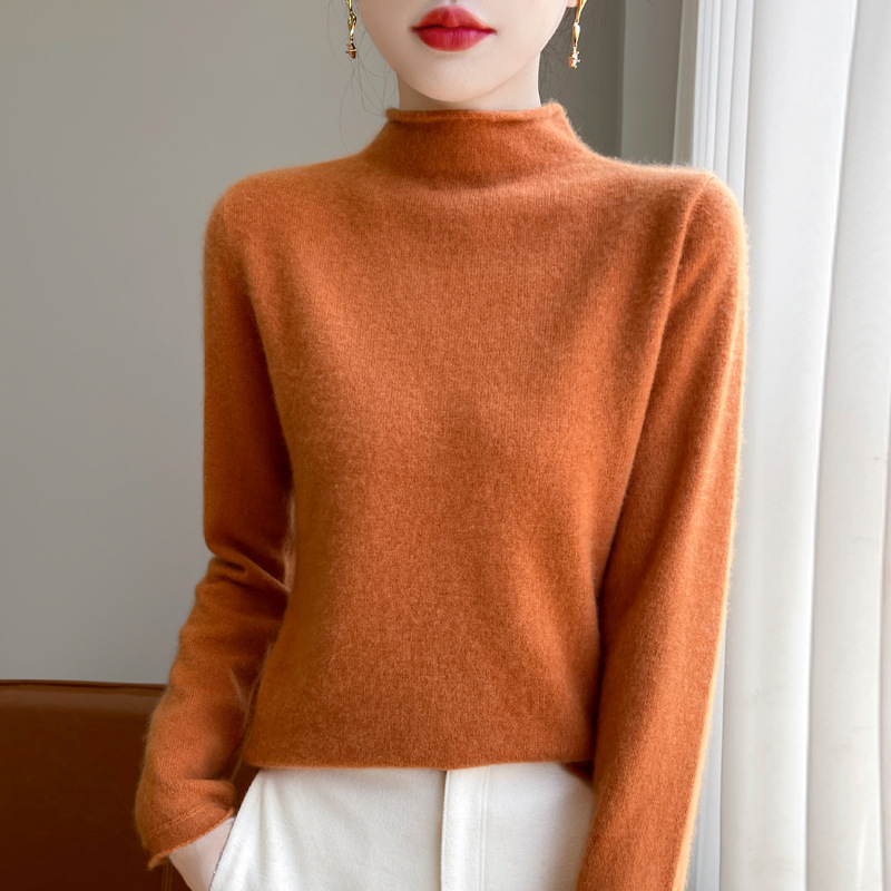 Curled half turtleneck pumpkin color