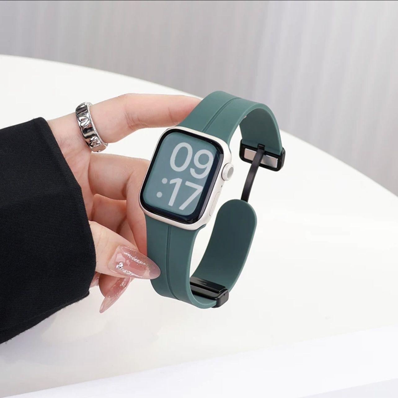 Correa de reloj Apple aplicable iwatch10987Ultra silicona líquida con hebilla plegable magnética carcasa protectora de caramelo