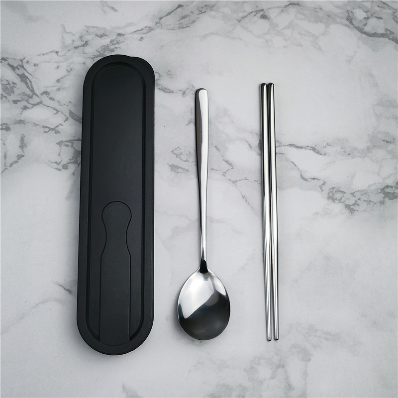 304 de acero inoxidable vajilla estilo coreano palillos conjunto de tres piezas traje portátil estudiante comedor al aire libre logotipo impreso