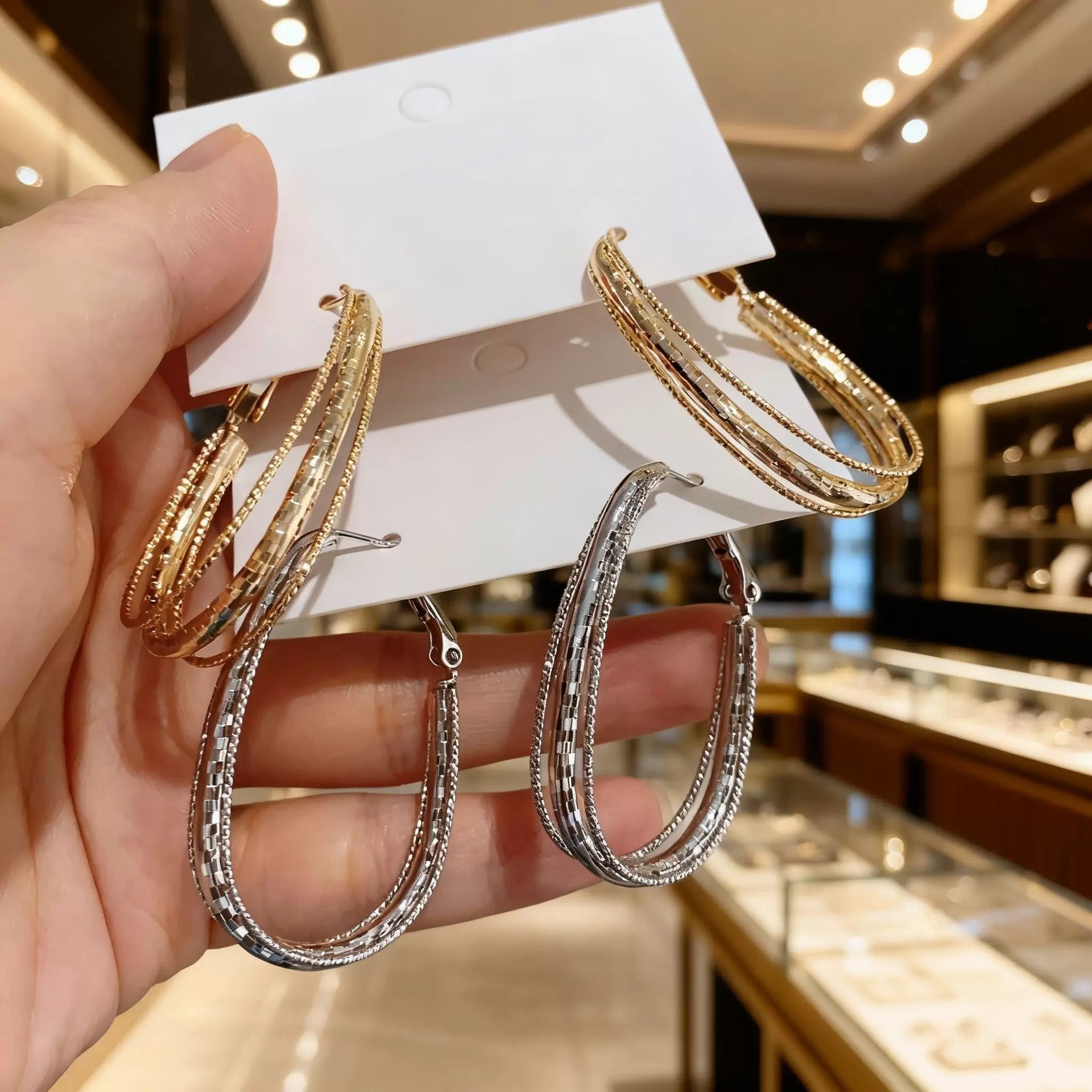 New European and American style S925 three-layer geometric exaggerated hoop earrings for women, unique design, simple and elegant earrings