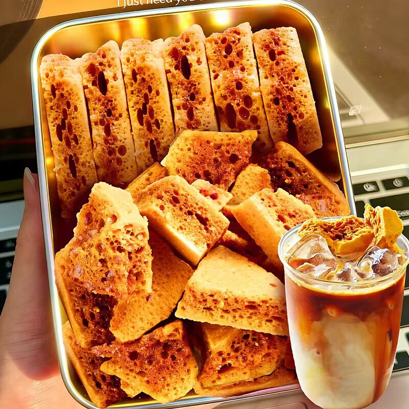 Caramel Coffee Creamer Individually Packaged Honeycomb Sugar Cubes for Latte Coffee Preparation Caramel Coffee Creamer Individually Packaged Honeycomb Sugar Cubes for Latte Coffee Preparation