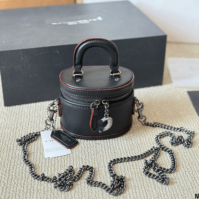 퓨어 블랙(휴대폰 수납 불가)