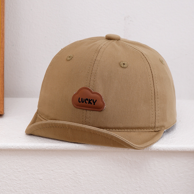 Sombrero de bebé primavera y otoño sombrero de béisbol masculino sombrero de protección solar sombrero deportivo sombrero de brida suave para niños adorable marea súper lindo