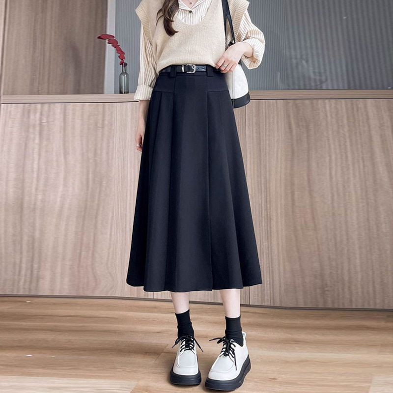 Bộ đồ đen thông thường (chiều dài váy 81cm )